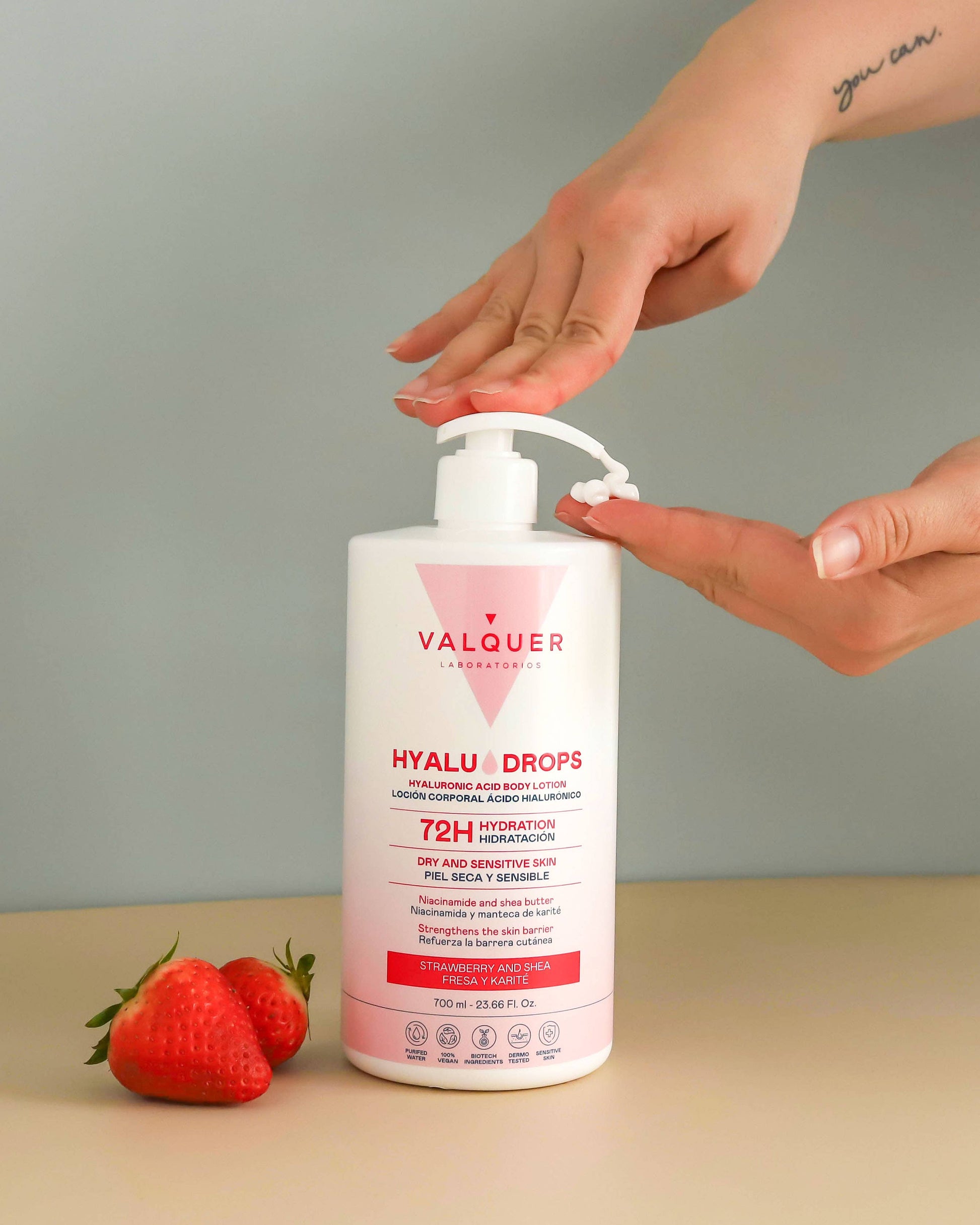 Hyaludrops Körperlotion Erdbeere und Sheabutter, 72 Std. Feuchtigkeit, 700 ml - UBSBOT.eu - Fine things for you